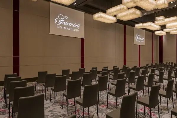 Espacio de recepción de un hotel asociado, Tánger